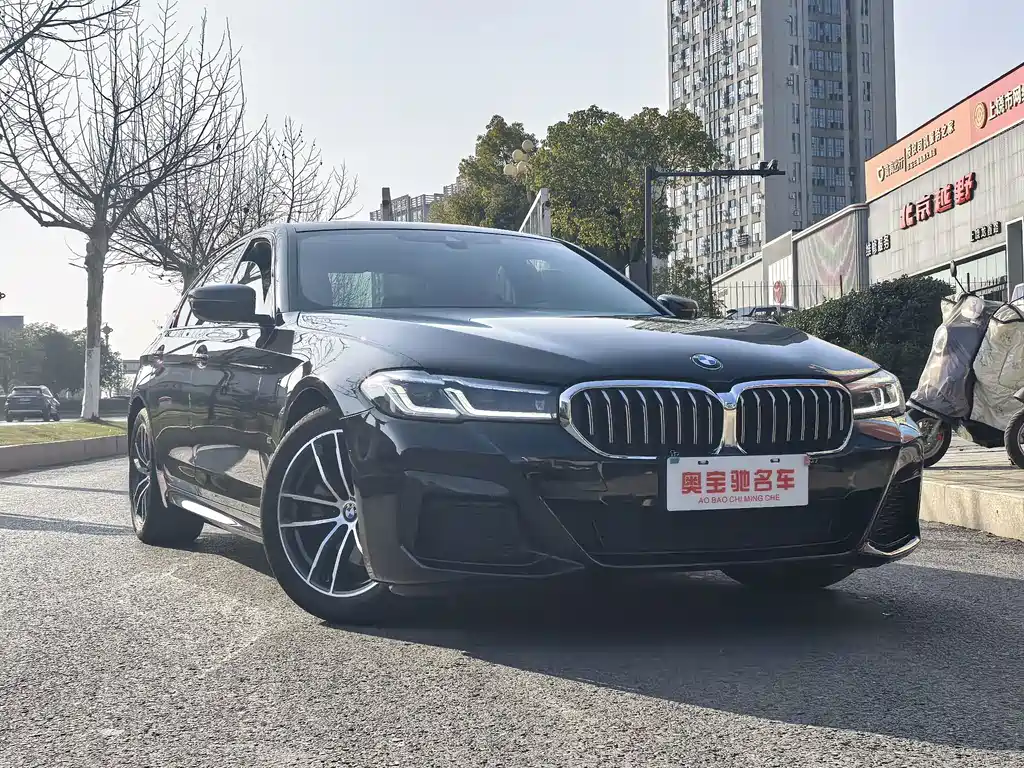 BMW BMW 5 Series (Imported) 2021 Model 525i M Sport Package 2021 - thumbnail 3