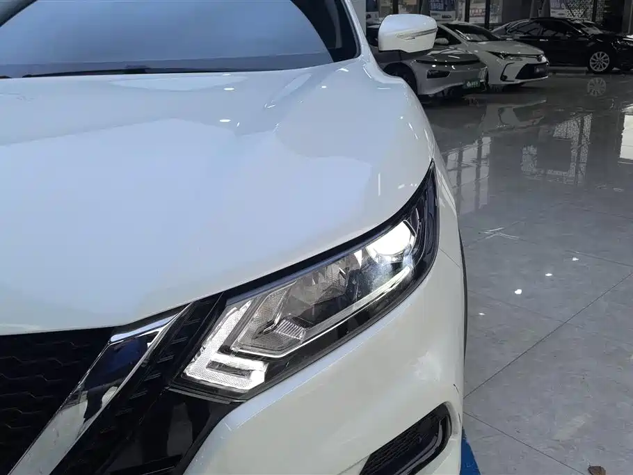 Nissan Nissan Qashqai 2023 Classic 2.0L CVT XV Comfort Edition 2024 - thumbnail 5