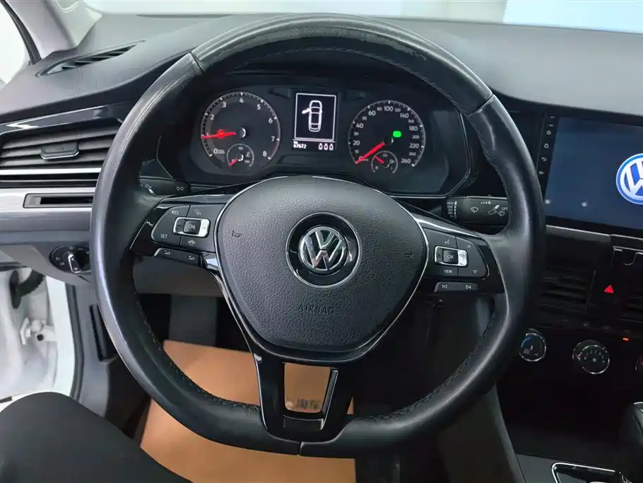 Volkswagen Bora 2020 1.5L Automatic Comfort Model 2020 - thumbnail 15