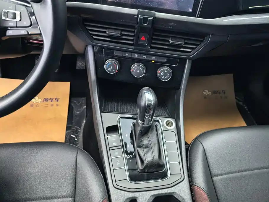 Volkswagen Bora 2020 1.5L Automatic Comfort Model 2020 - thumbnail 16