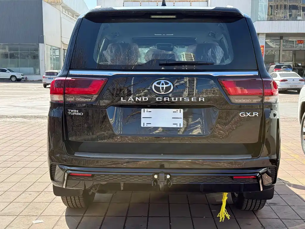 Toyota Land Cruiser LC300 2026 4.0L Automatic 2026 - thumbnail 6