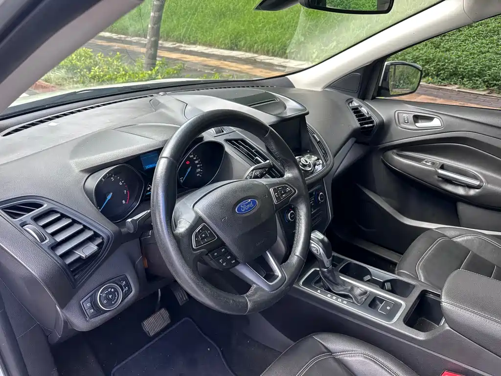 Ford Ford Kuga 2017 EcoBoost 180 2WD Tiger Soar Edition 2018 - thumbnail 6