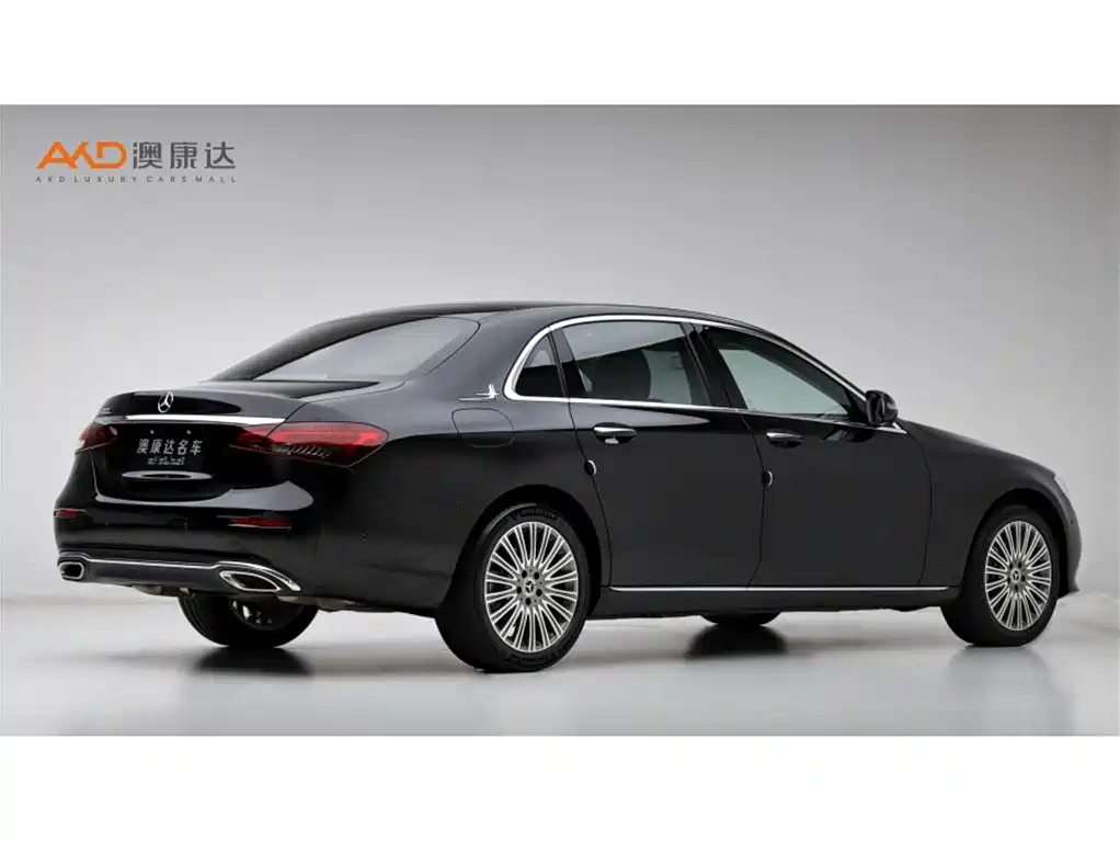 Mercedes-Benz Mercedes-Benz E300L 2.0T 2022 Facelift Premium Luxury Edition 2022 - thumbnail 3