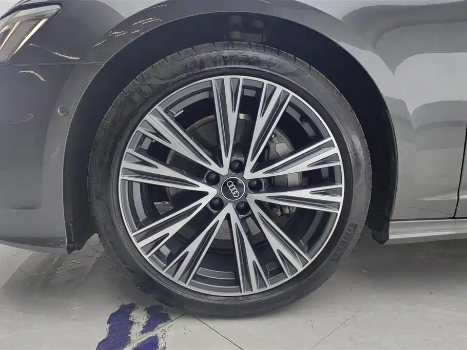Audi Audi A6L 2023 Facelift 45 TFSI quattro Premium Dynamic Edition 2023 - thumbnail 6
