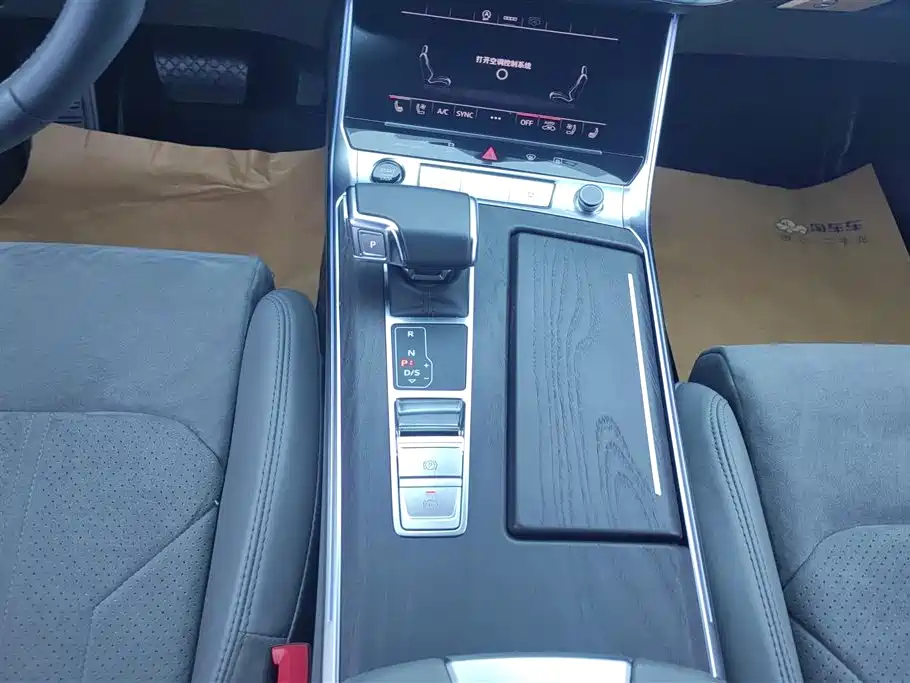 Audi Audi A6L 2023 Facelift 45 TFSI quattro Premium Dynamic Edition 2023 - thumbnail 16