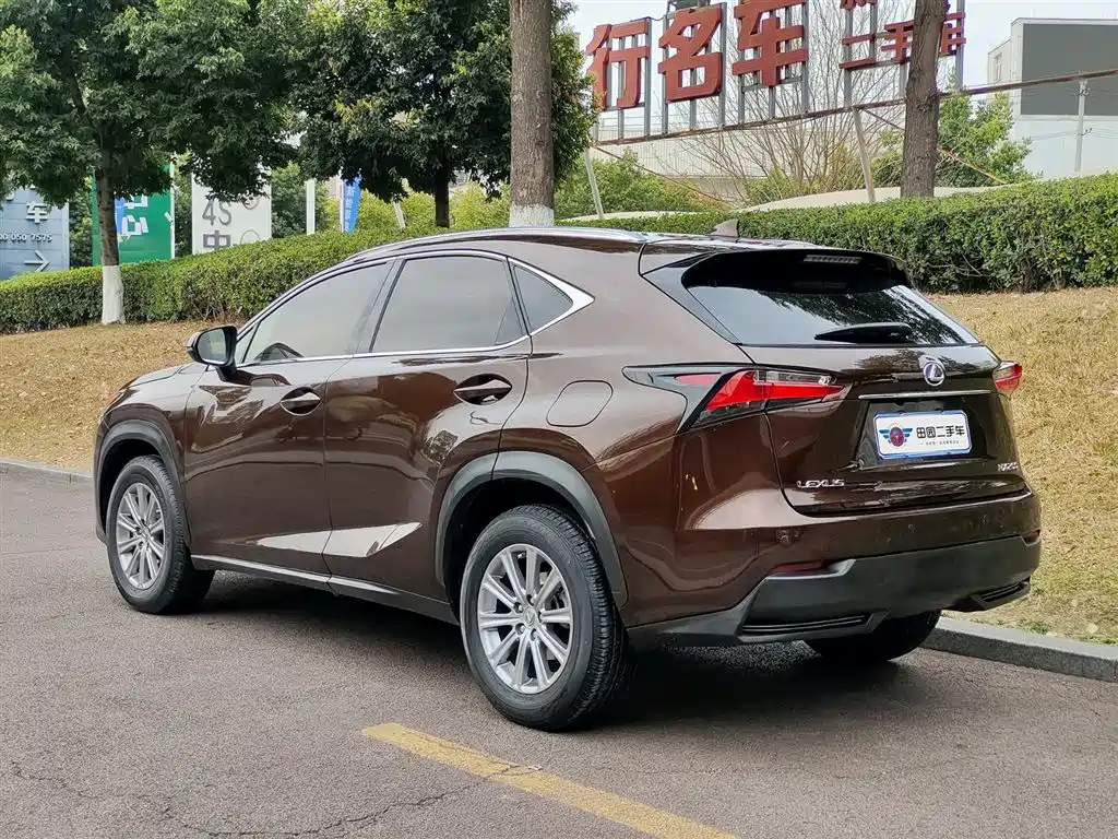 Lexus Lexus NX 2016 200 AWD F SPORT 2016 - thumbnail 4