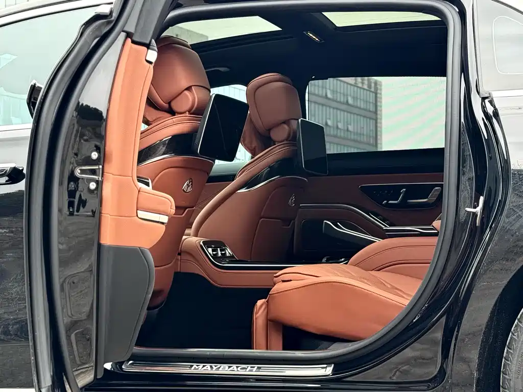 Mercedes-Benz Maybach S-Class 2023 S 480 4MATIC 2023 - thumbnail 14