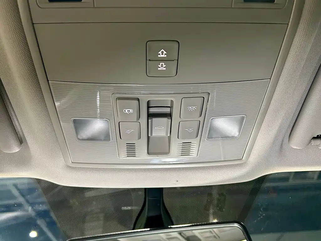 Skoda Karoq 2024 TSI280 Premium Edition 2024 - thumbnail 23