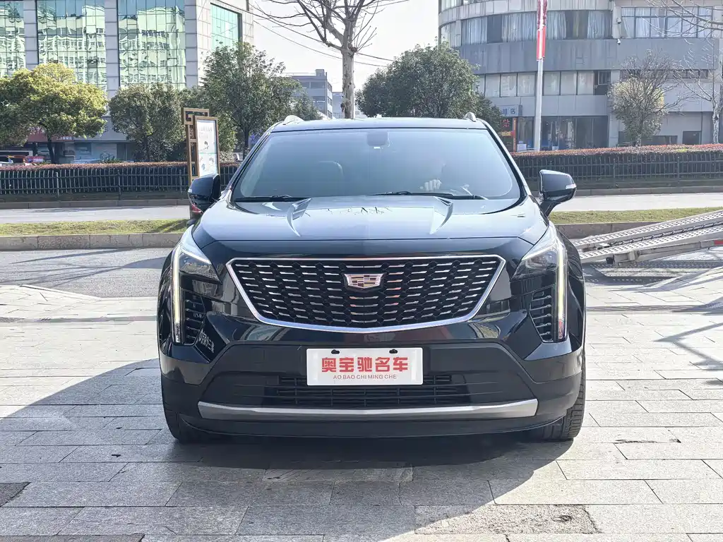 Cadillac Cadillac XT4 2020 28T FWD Luxury 2020 - thumbnail 2