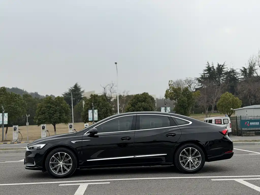Buick Buick Regal 2022 652T Luxury Edition 2022 - thumbnail 4