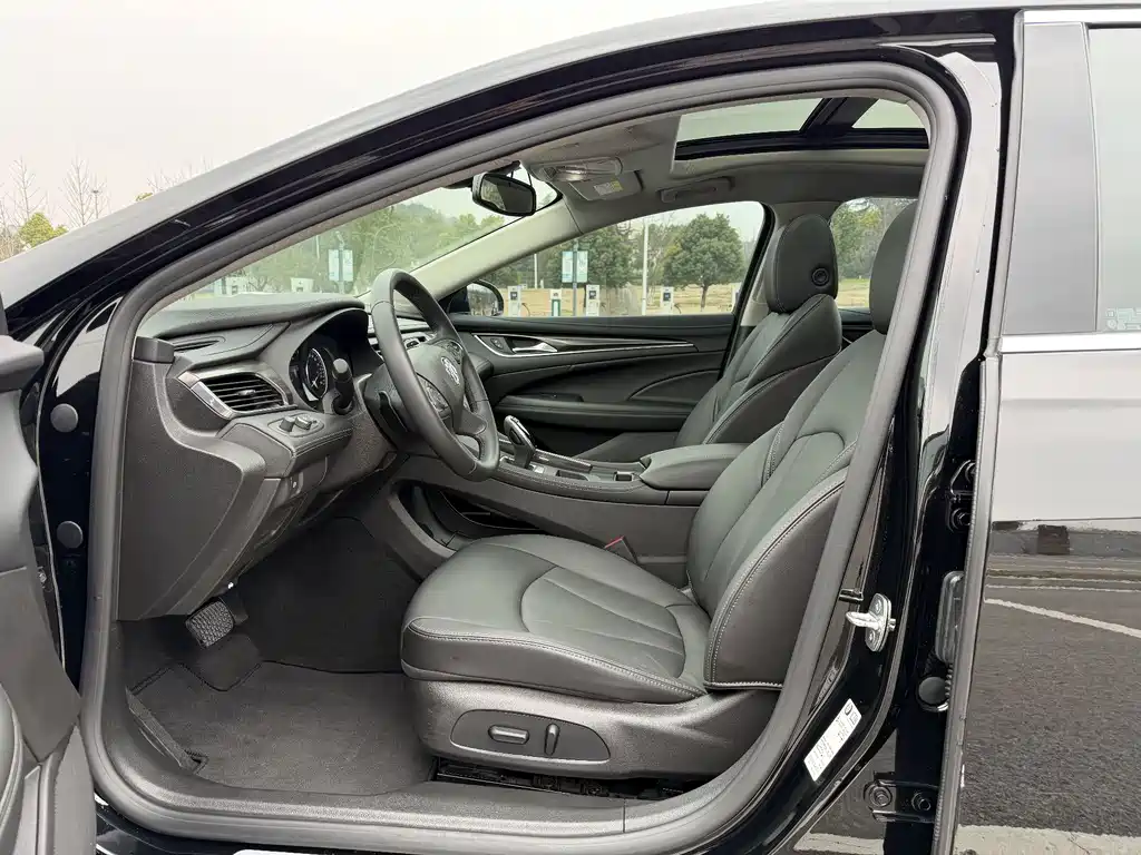 Buick Buick Regal 2022 652T Luxury Edition 2022 - thumbnail 5