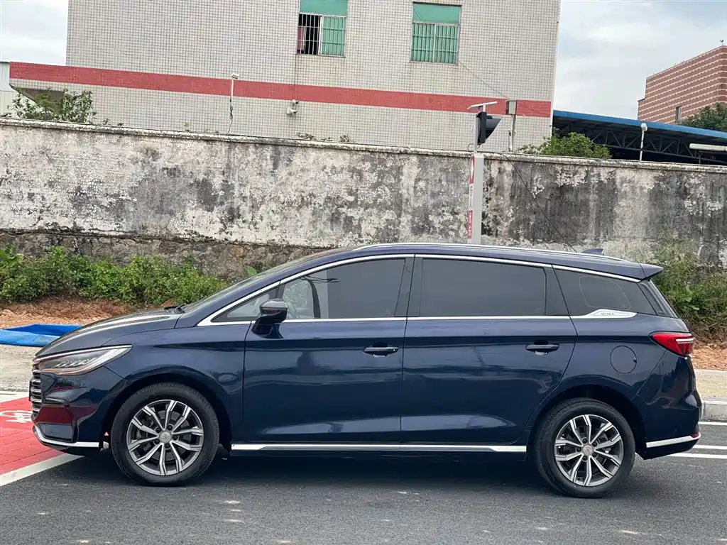 BYD BYD Song MAX 2021 Upgrade Edition 1.5T Automatic Luxury 6-Seat 2020 - thumbnail 17