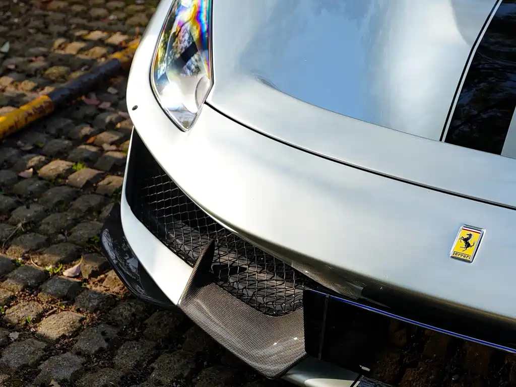 Ferrari Ferrari 488 2018 488 Pista 2019 - thumbnail 4