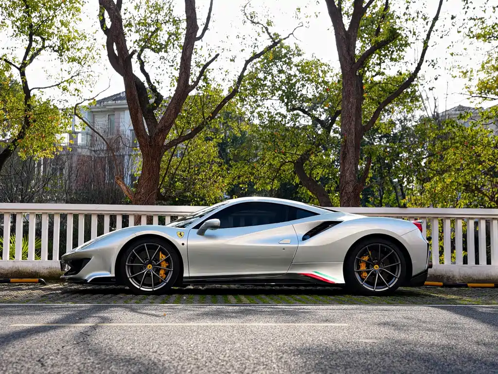 Ferrari Ferrari 488 2018 488 Pista 2019 - thumbnail 7