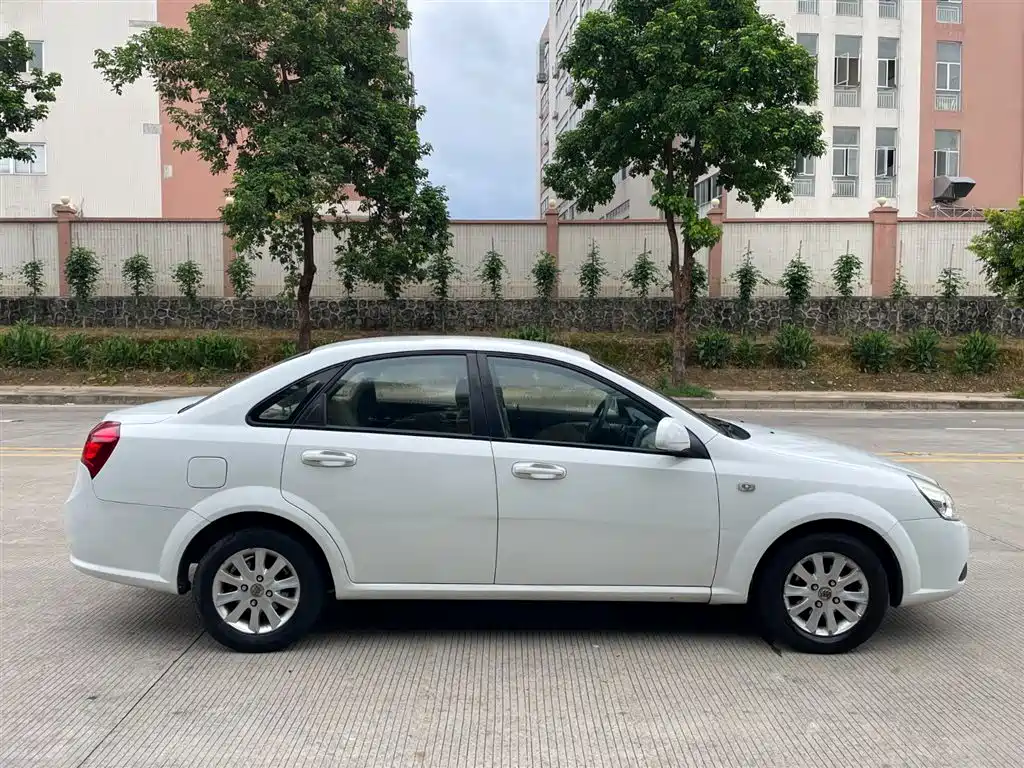 Buick Buick Excelle 2013 1.5L Automatic Classic Edition 2014 - thumbnail 12