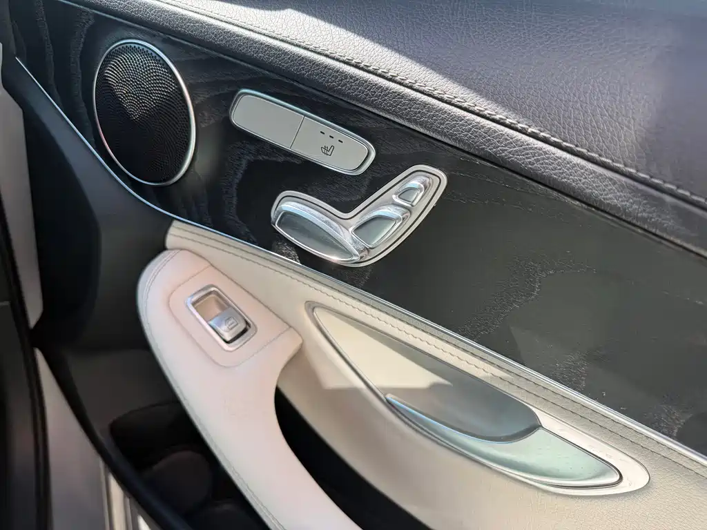 Mercedes-Benz Mercedes-Benz C-Class 2016 C 200 Sport 4MATIC 2017 - thumbnail 13
