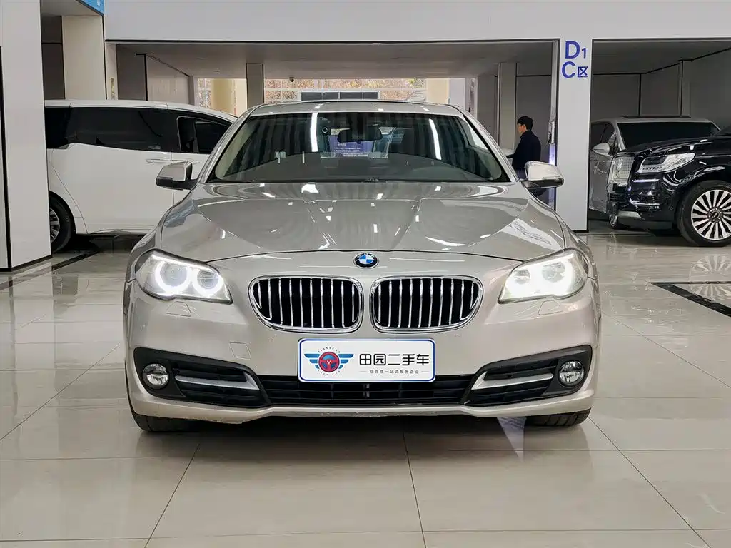 BMW BMW 5 Series 2014 525Li Luxury Design Package 2016 - thumbnail 2