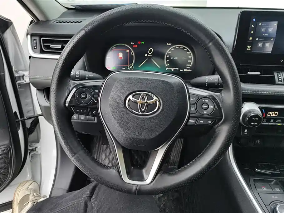 Toyota Venza 2023 Dual Engine 2.5L E-CVT AWD Luxury Plus Edition 2023 - thumbnail 15