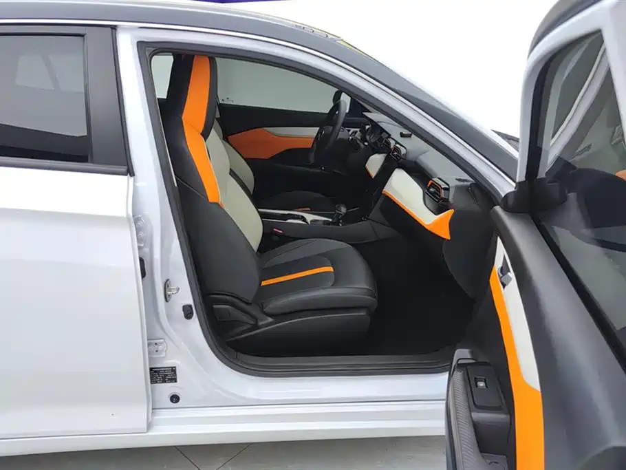 Dongfeng Fengshen Yi Xuan 2023 Mahle Edition 1.5L Automatic Chasing Wind Version 2022 - thumbnail 8