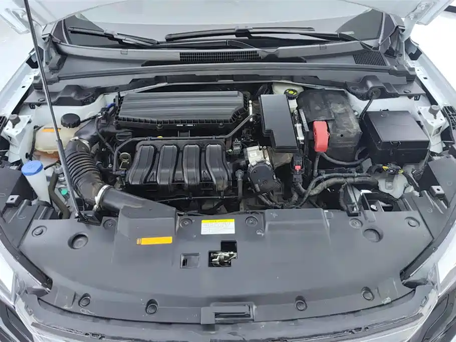 Dongfeng Fengshen Yi Xuan 2023 Mahle Edition 1.5L Automatic Chasing Wind Version 2022 - thumbnail 10