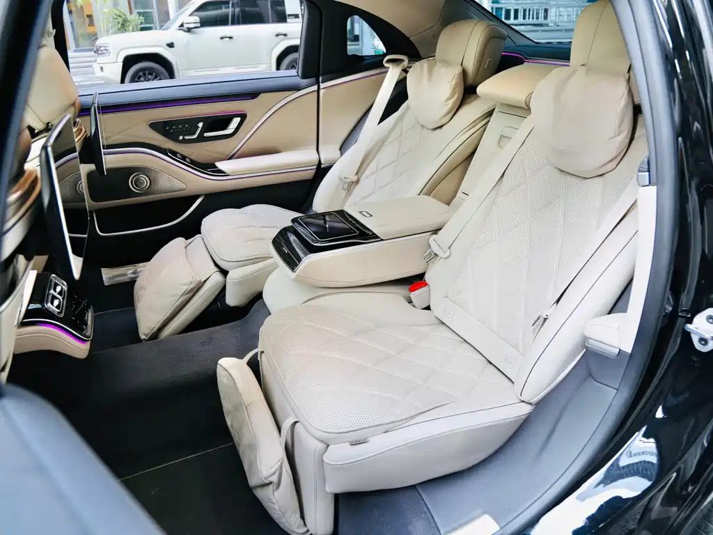 Mercedes-Benz Maybach S-Class 2021 S 480 4MATIC 2022 - thumbnail 4