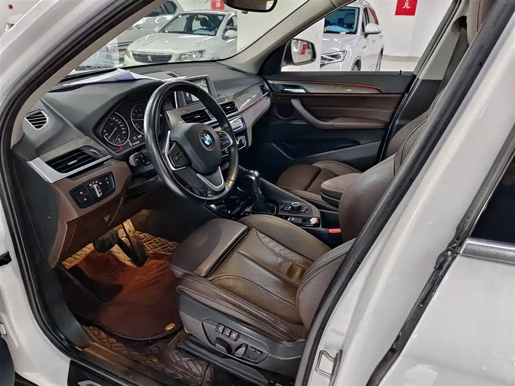 BMW BMW X1 2018 sDrive18Li Premium Model 2018 - thumbnail 7