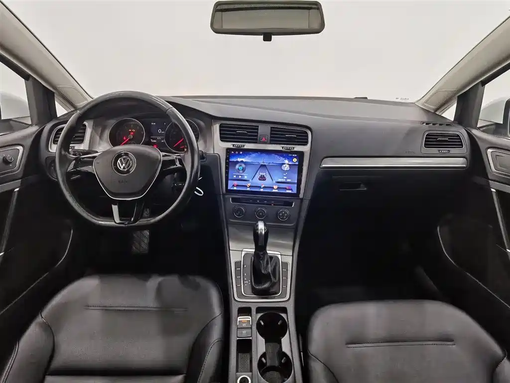 Volkswagen Volkswagen Golf 2016 230TSI Automatic Comfort Model 2016 - thumbnail 5