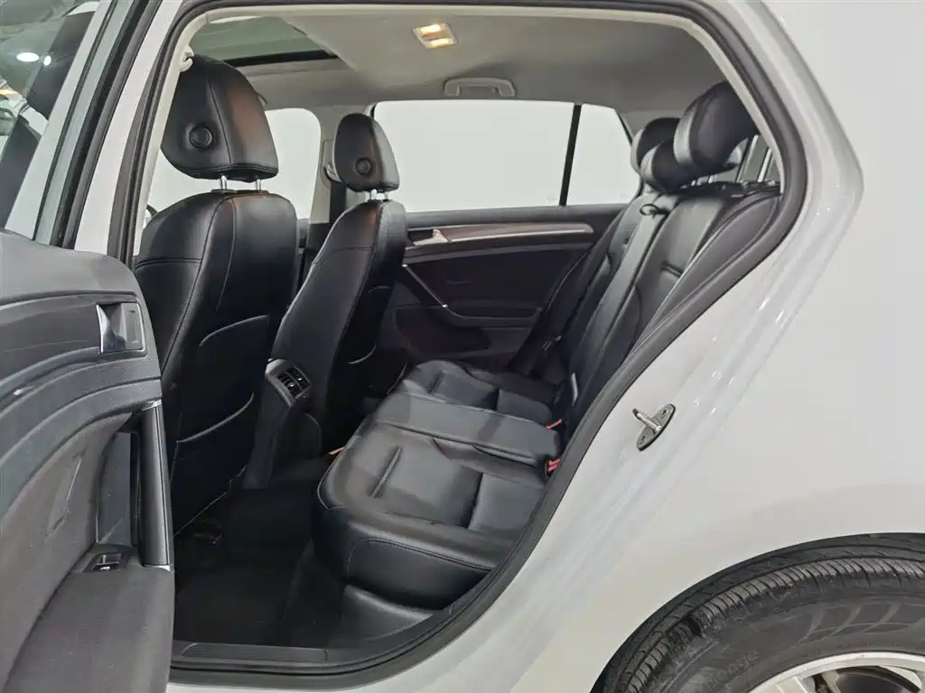 Volkswagen Volkswagen Golf 2016 230TSI Automatic Comfort Model 2016 - thumbnail 15