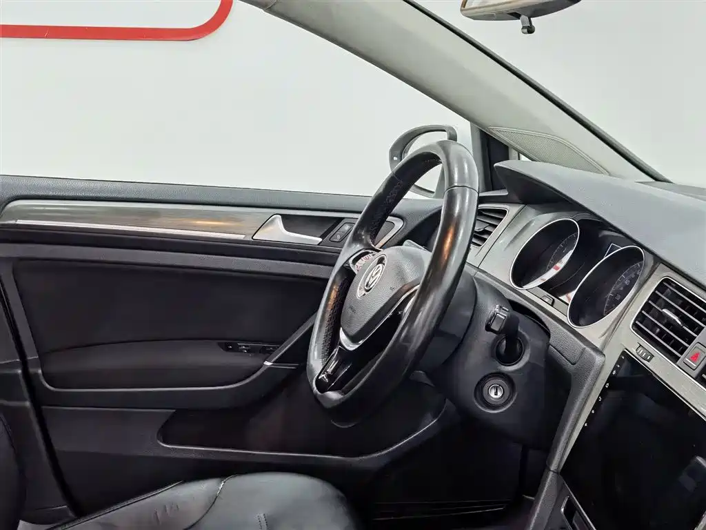 Volkswagen Volkswagen Golf 2016 230TSI Automatic Comfort Model 2016 - thumbnail 22