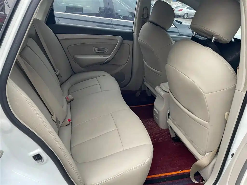 Dongfeng Fengshen DFM Fengshen A60 2016 1.5L Automatic Luxury Edition 2016 - thumbnail 12