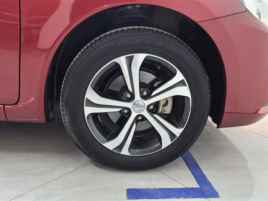 Nissan Nissan Tiida 2016 1.6L CVT Intelligent Edition 2018 - thumbnail 6