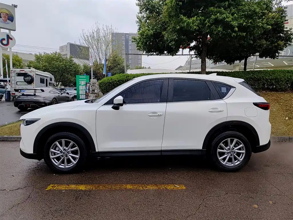 Mazda Mazda CX-5 2024 2.0L Automatic 2WD Smart Luxury Edition 2023 - thumbnail 3