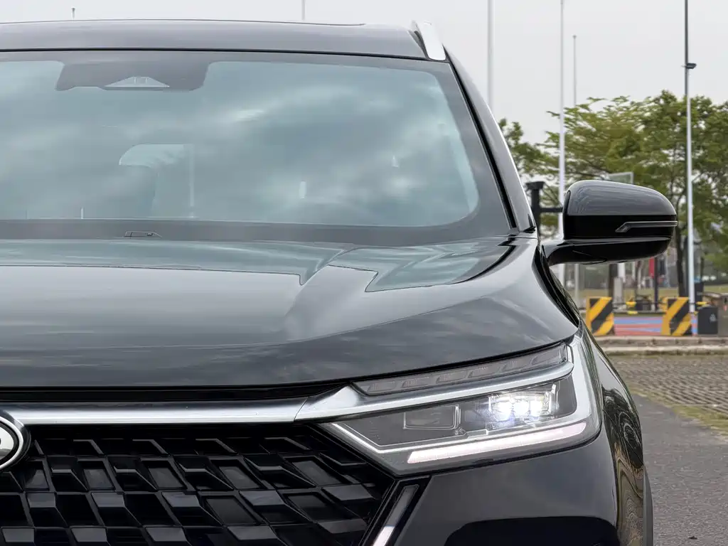 Chery Chery瑞虎8 PRO 2025 290T Two-Wheel Drive Premium Edition  Wait, I need to provide only the internationally accepted model name without mixing languages:  Chery Tiggo 8 PRO 2025 290T Two-Wheel Drive Premium Edition 2025 - thumbnail 4