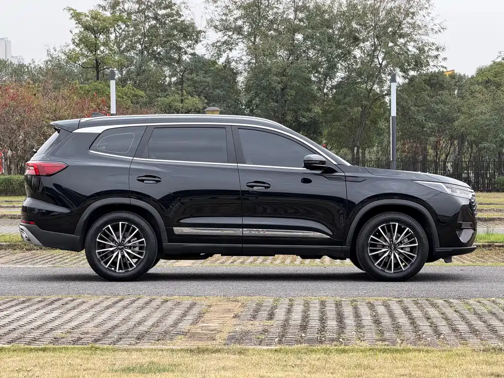 Chery Chery瑞虎8 PRO 2025 290T Two-Wheel Drive Premium Edition  Wait, I need to provide only the internationally accepted model name without mixing languages:  Chery Tiggo 8 PRO 2025 290T Two-Wheel Drive Premium Edition 2025 - thumbnail 10