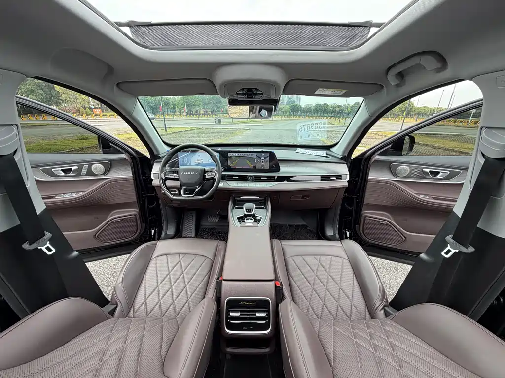 Chery Chery瑞虎8 PRO 2025 290T Two-Wheel Drive Premium Edition  Wait, I need to provide only the internationally accepted model name without mixing languages:  Chery Tiggo 8 PRO 2025 290T Two-Wheel Drive Premium Edition 2025 - thumbnail 27