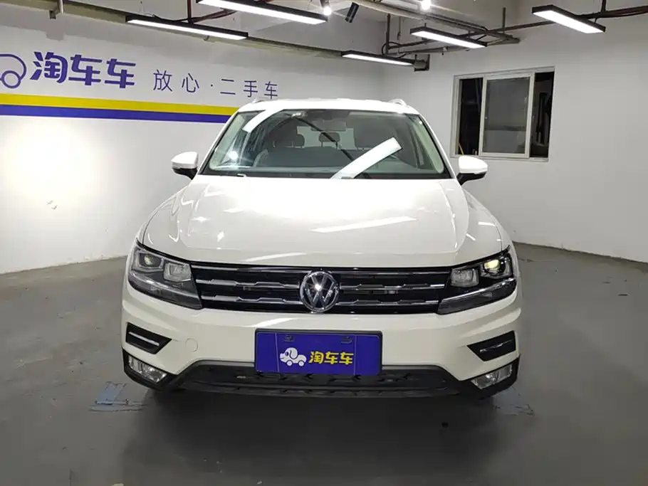Volkswagen Volkswagen Tiguan L 2017 330TSI Automatic 2WD Comfort Edition 2018 - thumbnail 2