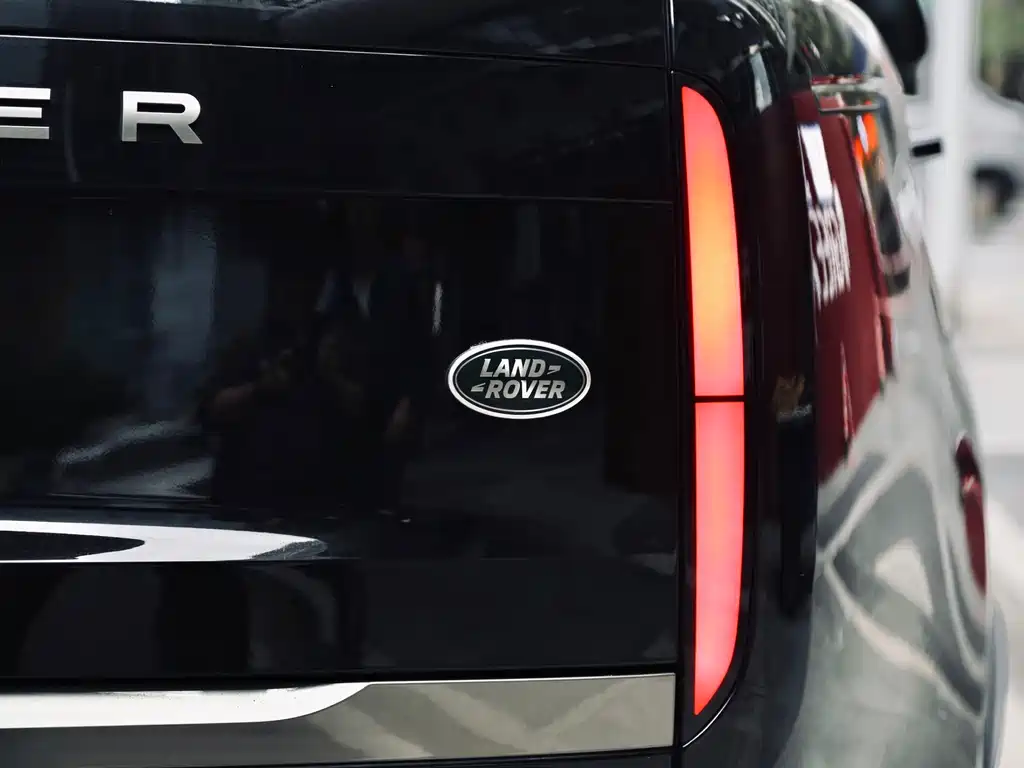 Land Rover Range Rover 2023 3.0 L6 400PS Vogue Long Wheelbase 2023 - thumbnail 7