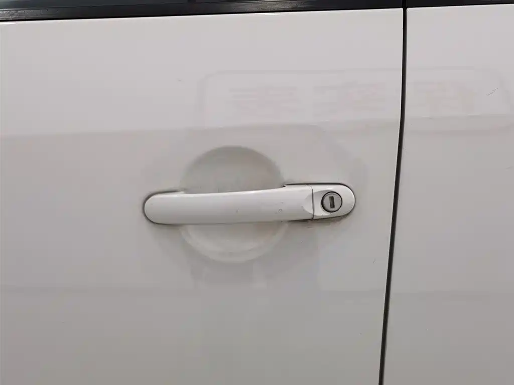 Volkswagen Volkswagen Touran 2015 1.4T Manual Comfort 5-seater 2014 - thumbnail 18