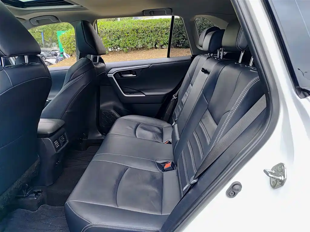 Toyota Venza 2021 2.0L CVT 2WD Luxury Edition 2023 - thumbnail 8
