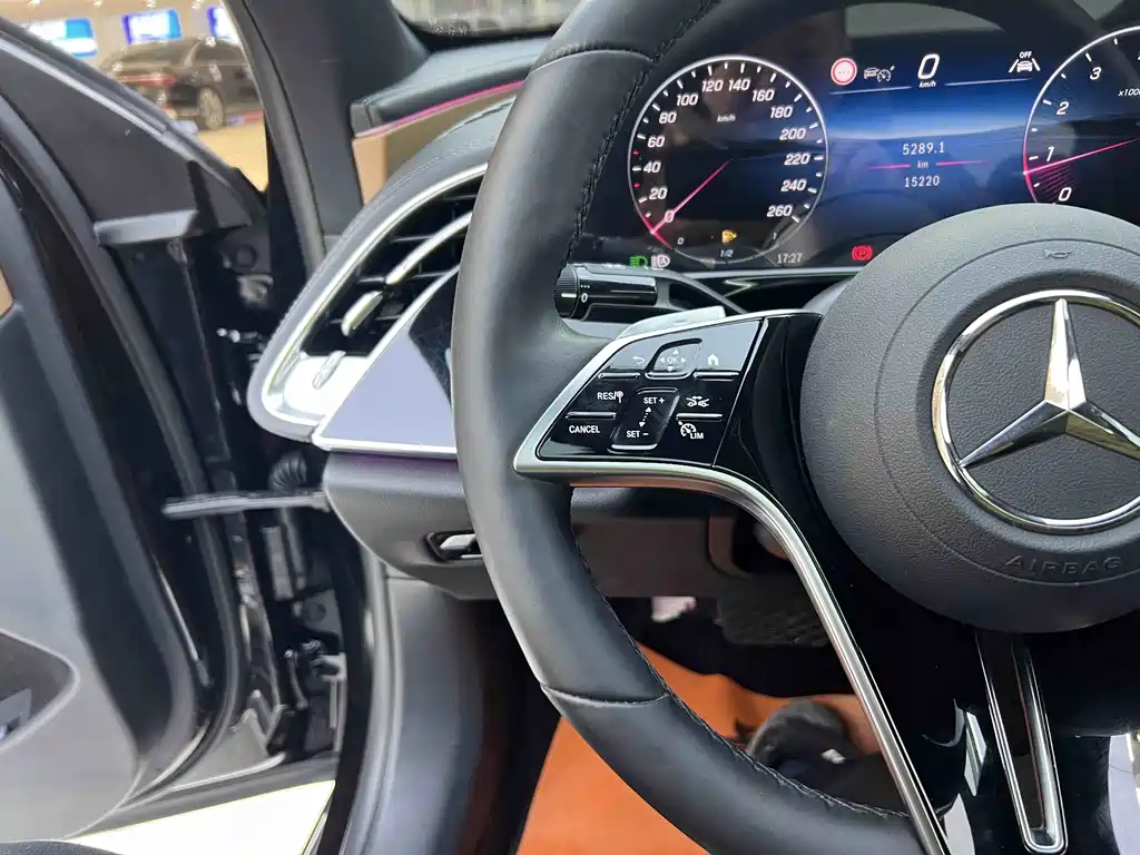 Mercedes-Benz Mercedes-Benz E-Class 2025 Model Year Facelift E 300 L Luxury Edition 2025 - thumbnail 15