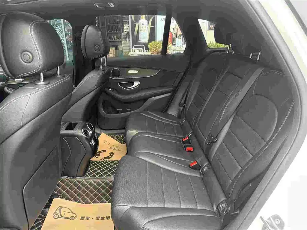 Mercedes-Benz Mercedes-Benz GLC 2021 GLC 260 L 4MATIC Luxury Edition 2021 - thumbnail 4