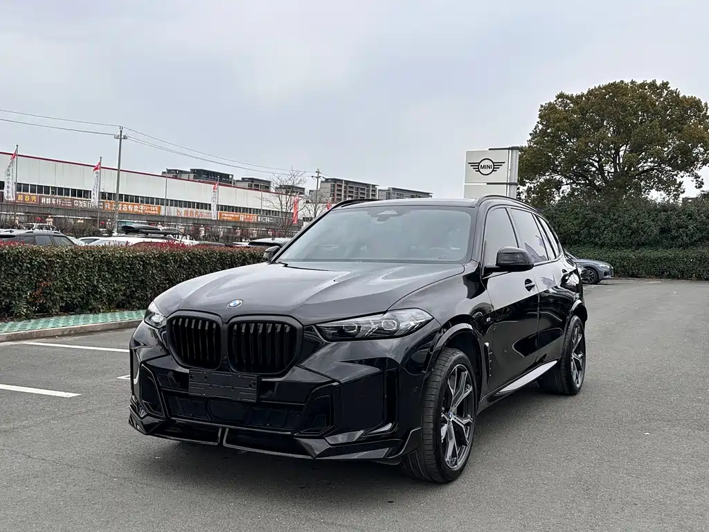 BMW BMW X5 2025 xDrive 30Li M Sport Shadow Night Package 2025