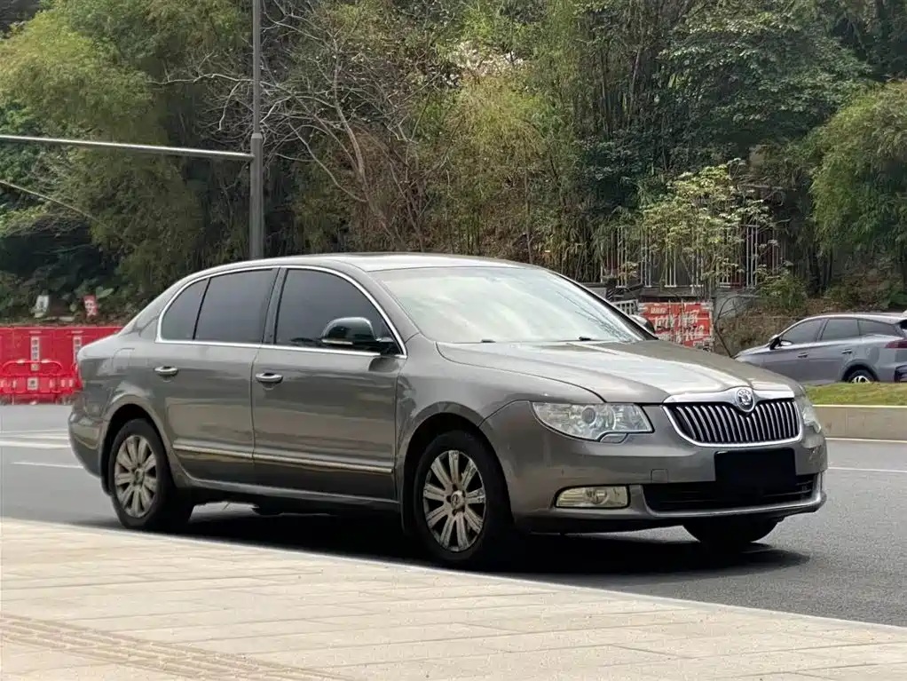 Skoda Skoda Octavia 2012 1.8TSI Automatic Elegant Edition 2013 - thumbnail 3
