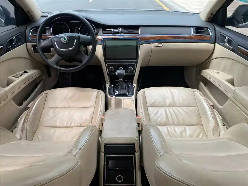 Skoda Skoda Octavia 2012 1.8TSI Automatic Elegant Edition 2013 - thumbnail 8