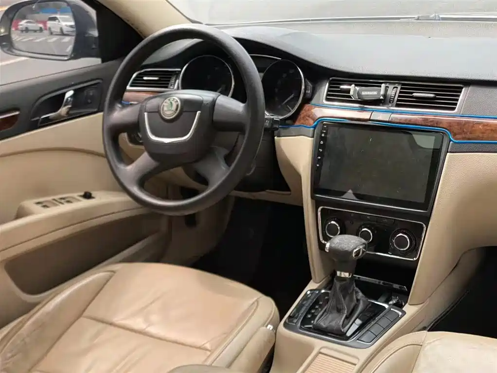 Skoda Skoda Octavia 2012 1.8TSI Automatic Elegant Edition 2013 - thumbnail 10