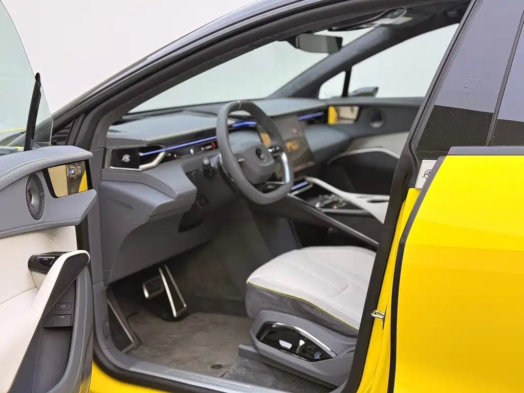 Lotus Sports Car ELETRE 2025 600 Luxury Edition 2026 - thumbnail 9