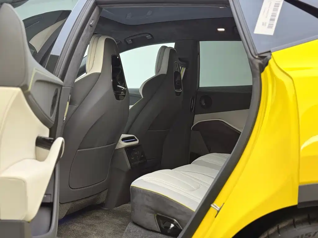Lotus Sports Car ELETRE 2025 600 Luxury Edition 2026 - thumbnail 11
