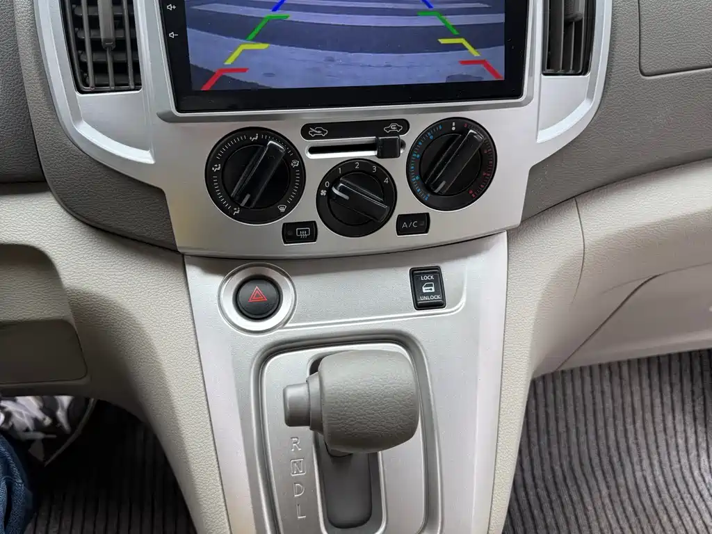 Nissan Nissan NV200 2016 Facelift 1.6L CVT Luxury Edition 2017 - thumbnail 14