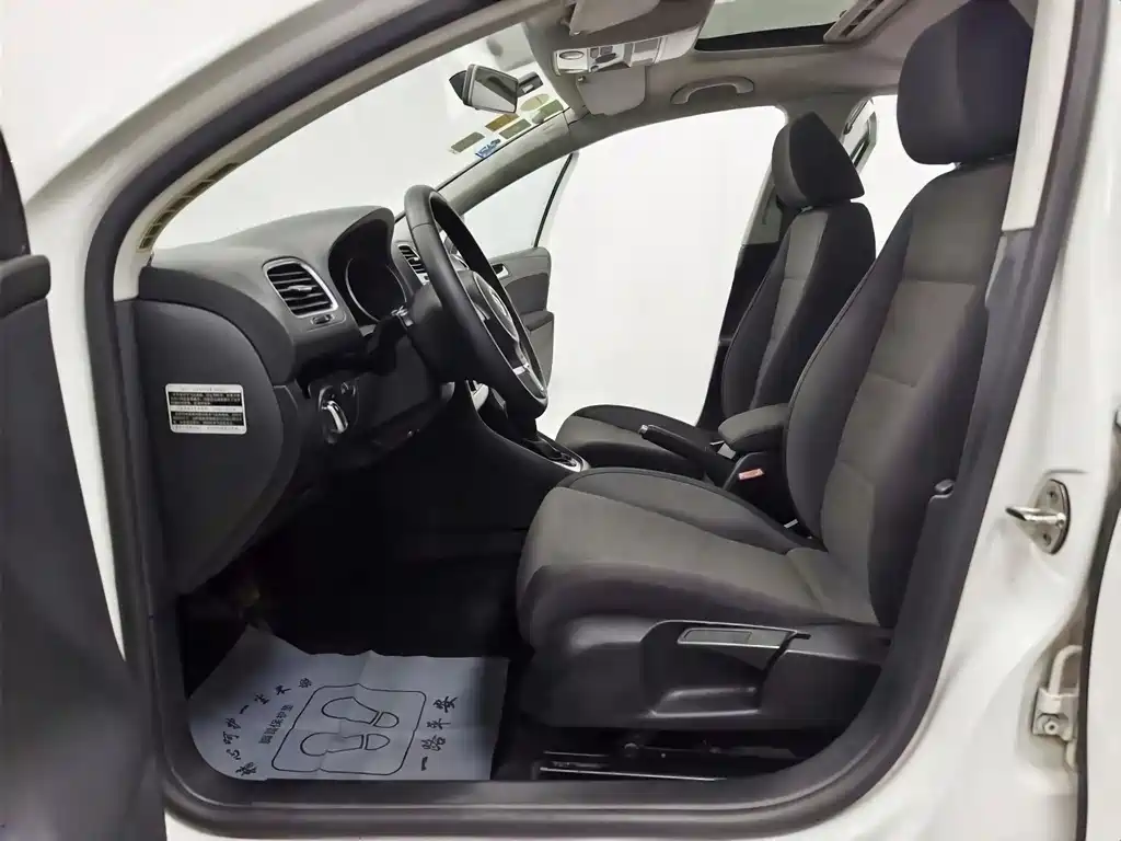 Volkswagen Volkswagen Golf 2012 1.6 Automatic Comfort Edition 2014 - thumbnail 11