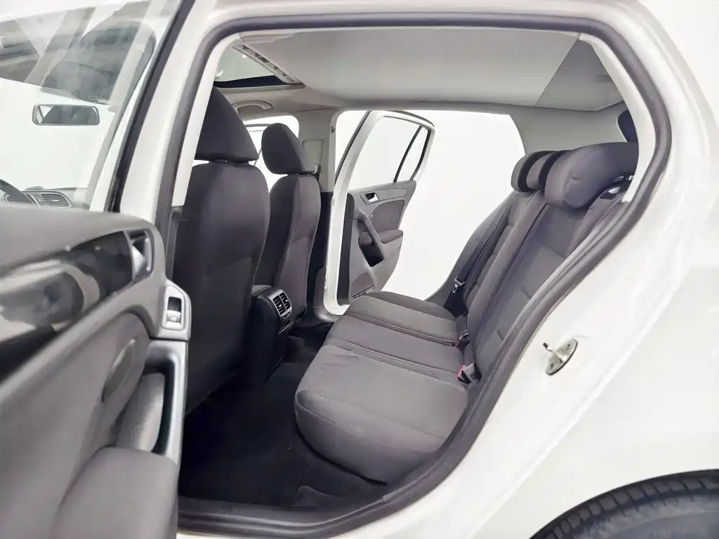 Volkswagen Volkswagen Golf 2012 1.6 Automatic Comfort Edition 2014 - thumbnail 13